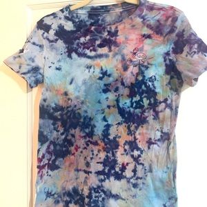 👟Nike Women’s small tie dyed tshirt 👟